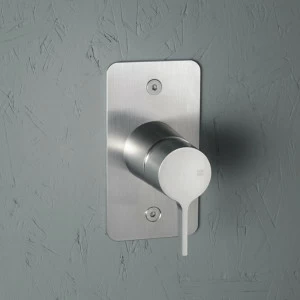 Вулкан. 36 40. Миселаторе А Парете Quadrodesign