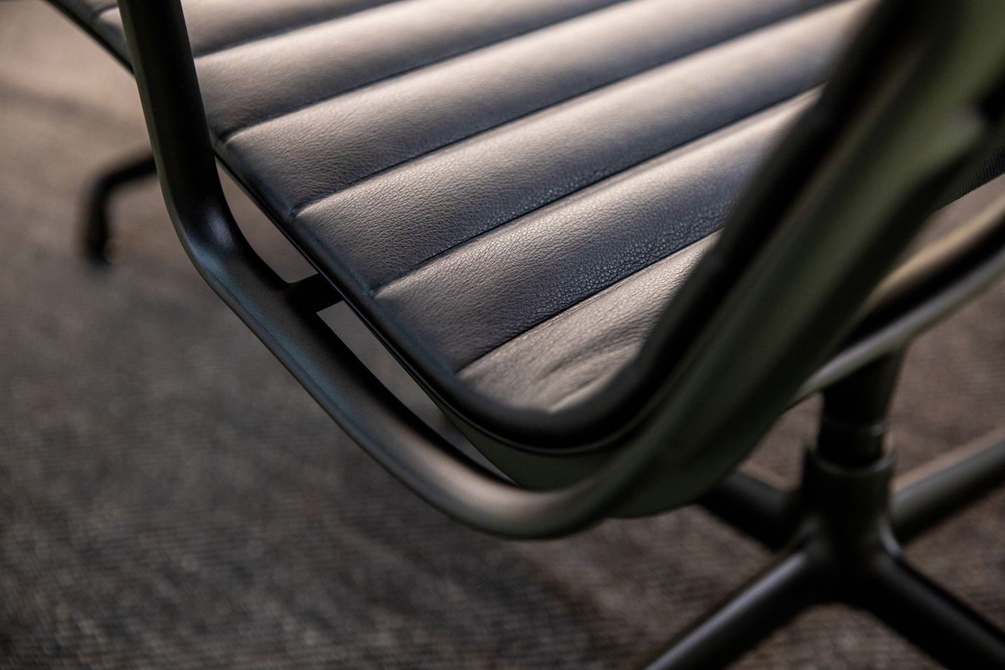 Стул из ткани VITRA Eames Aluminium Group ARCH-00115727 - Вид №43