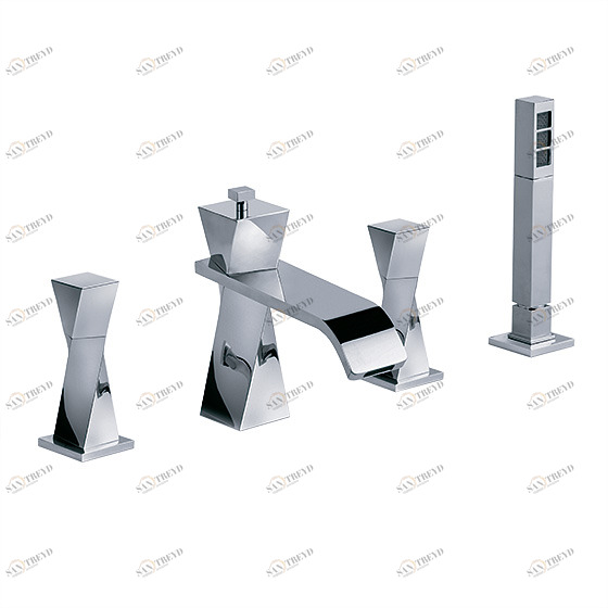 Смеситель для ванны на 4 отверстия ½“, монтаж на борт ванны JOERGER Turn 623.40.100.000
