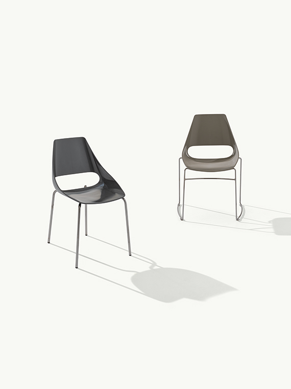 Echo 150 Стул со стальным каркасом на 4 ножках и корпусом из технополимера. Et al. Echo - Вид №1