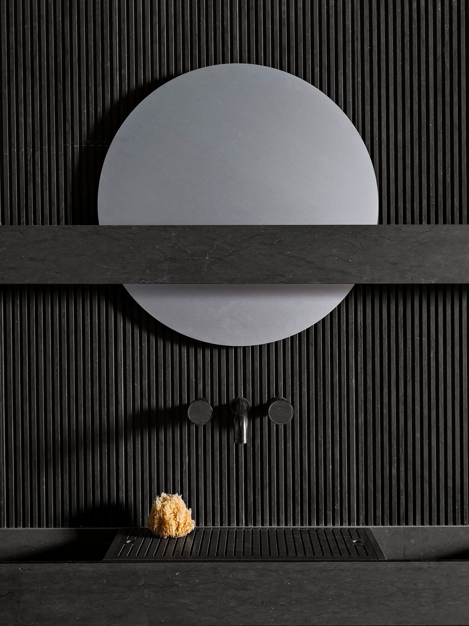 Мраморный подвесной умывальник со встроенной раковиной с ящиками LUCE DI CARRARA Passage ARCH-00087678 - Вид №1