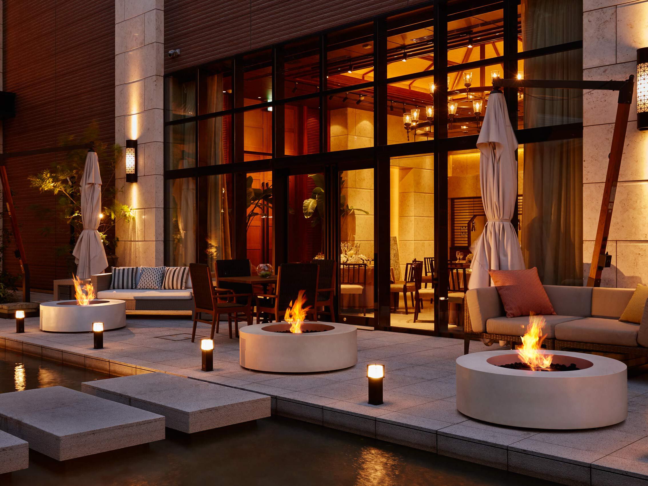 Центральный камин на биоэтаноле или газе EcoSmart Fire Противопожарные столы ARCH-00075087