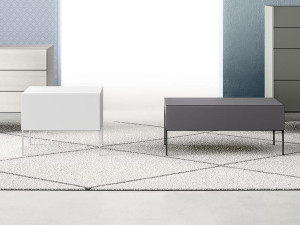 Тумбочка с ящиками