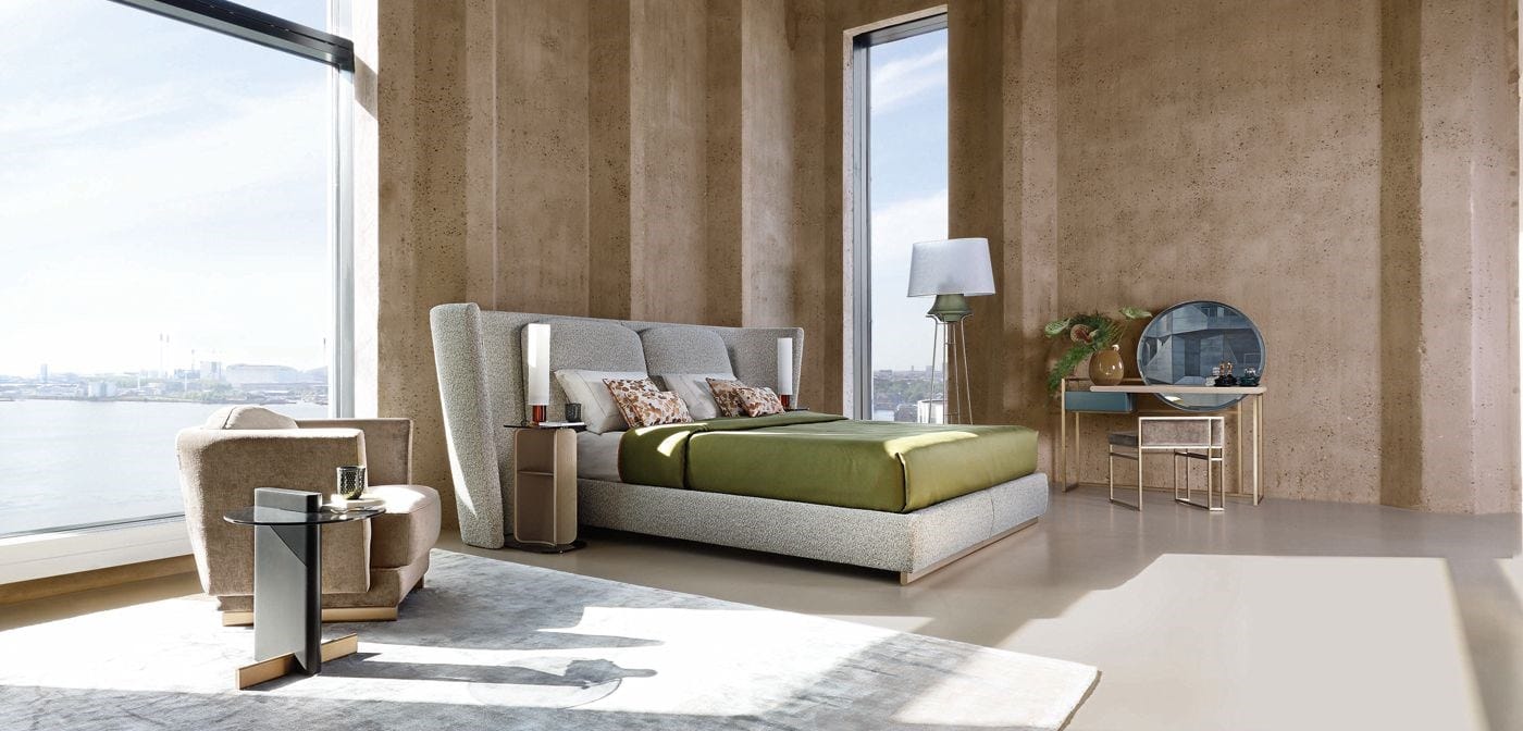 Двуспальная кровать из ткани с мягким изголовьем ROCHE BOBOIS Paris Paname ARCH-00096306 - Вид №1