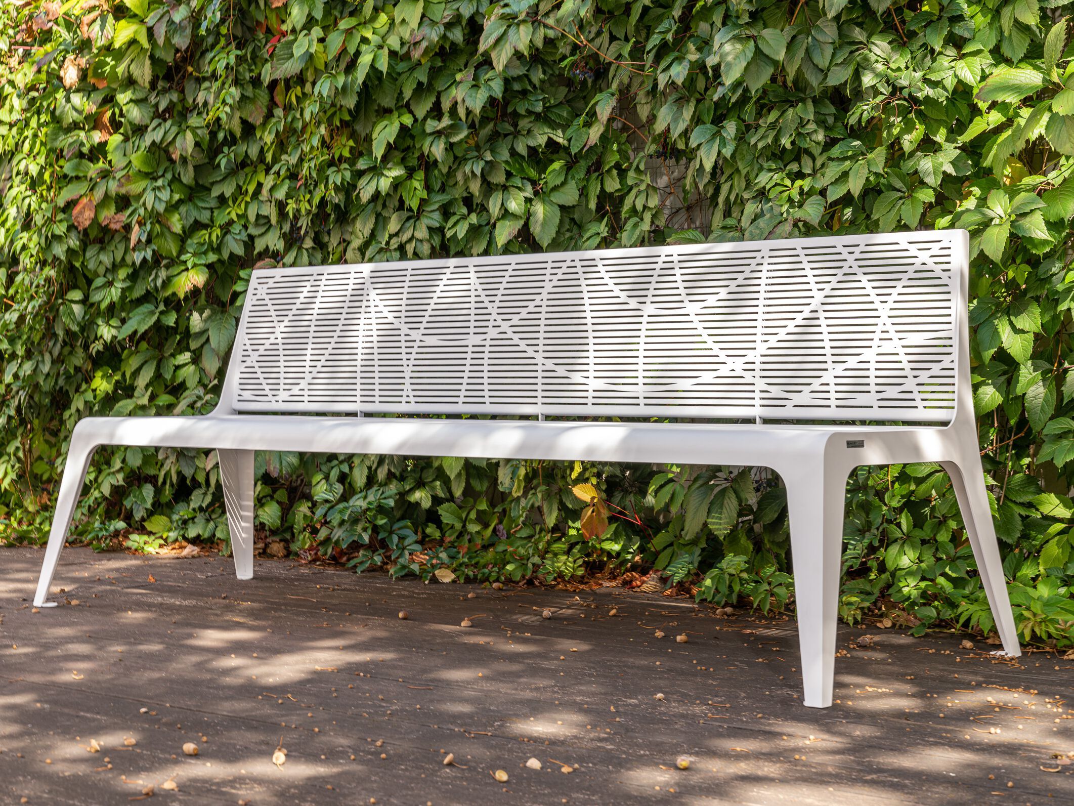 Скамья из нержавеющей стали со спинкой BENKERT BANKE Chalidor ARCH-00051592