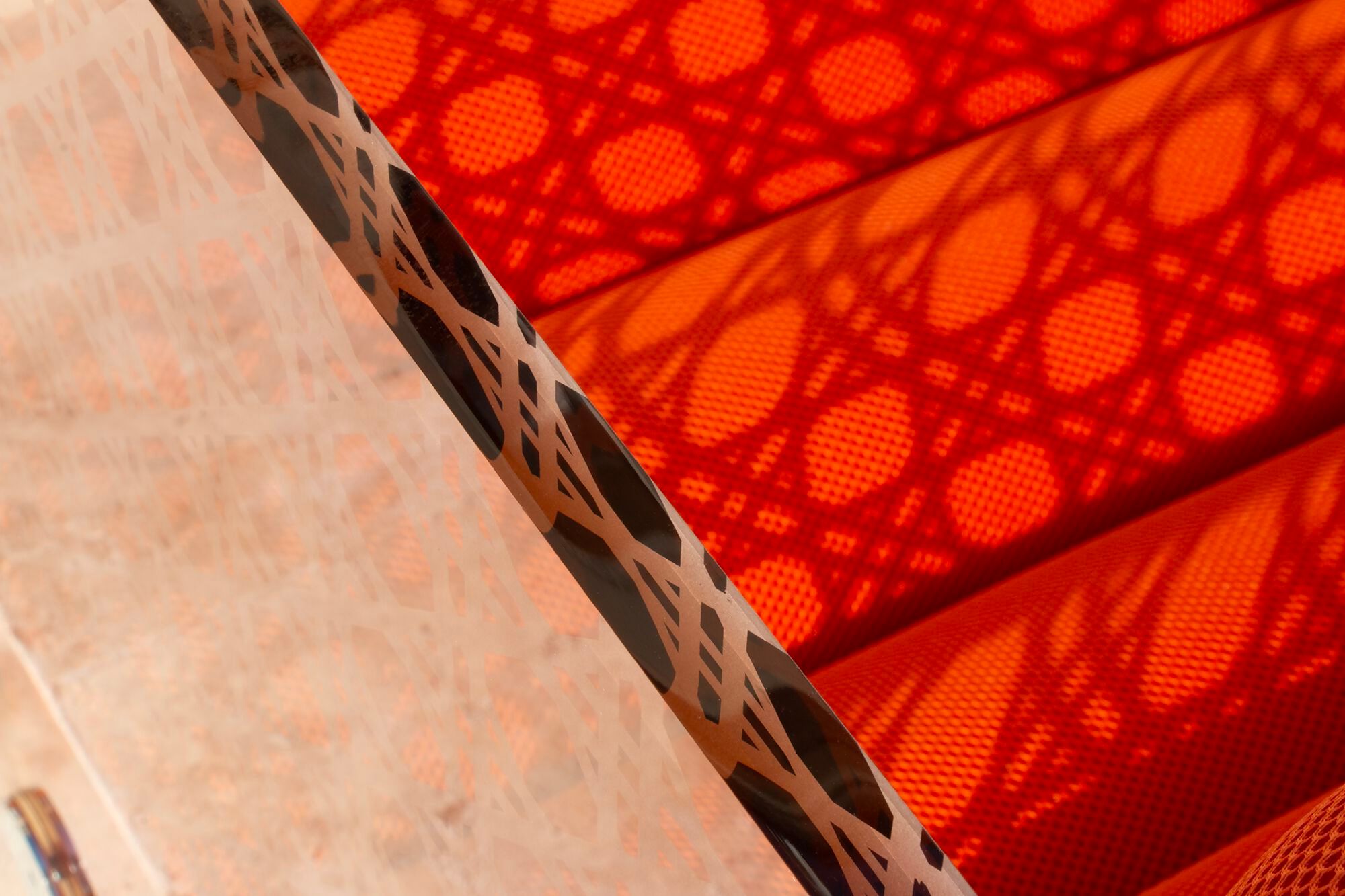 Кресло с подлокотниками KUUMO MW02 ARCH-00024807 - Вид №3