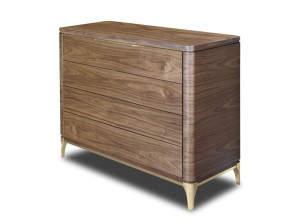 Деревянный комод