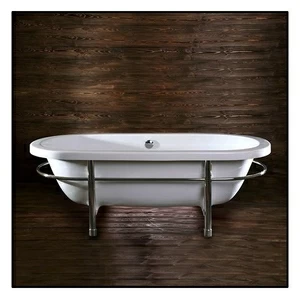 Ванна напольная отдельностоящая белая с рамой-поручнем  Akcjum Olivia WR-10