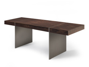 Деревянный прямоугольный стол с ящиками