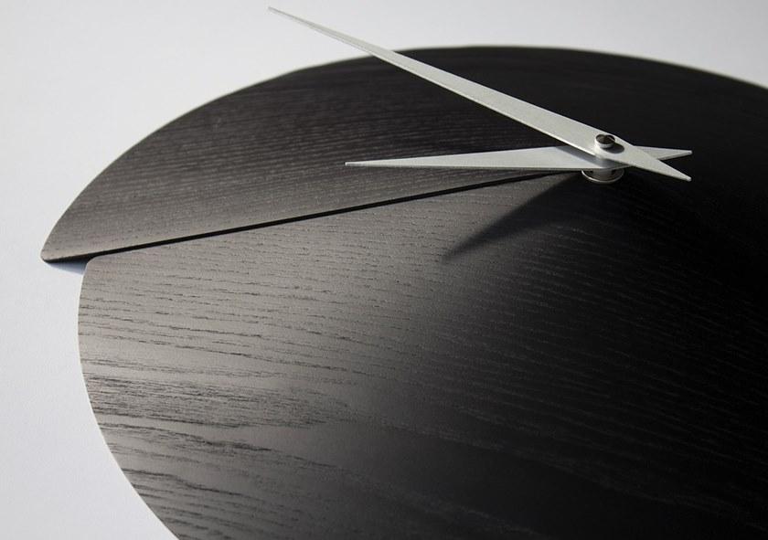 LIGNIS® Настенные деревянные часы Vulcano 10.203 - Вид №1