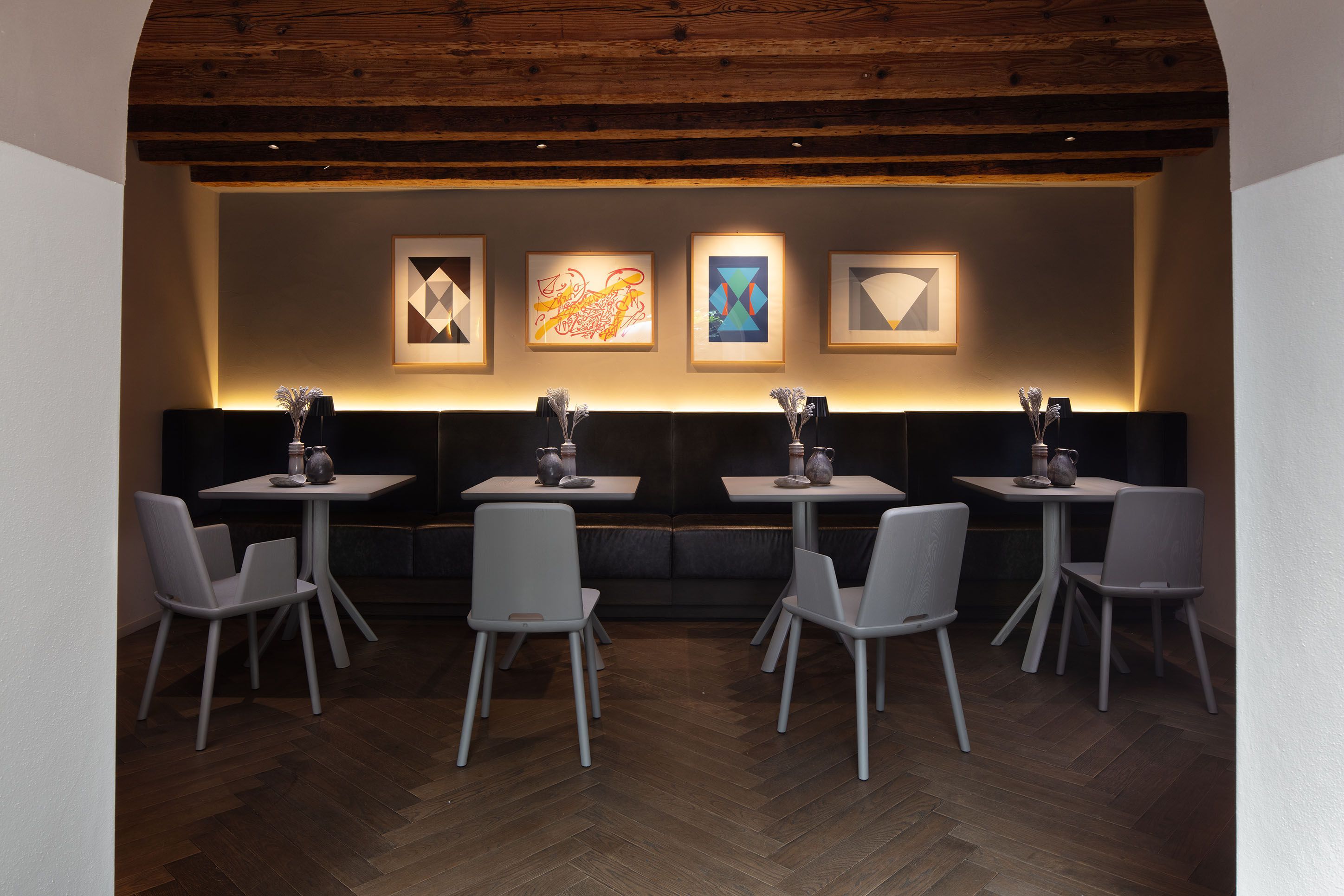 Стул из ясеня с подлокотниками SIPA планшет ARCH-00124717 - Вид №10