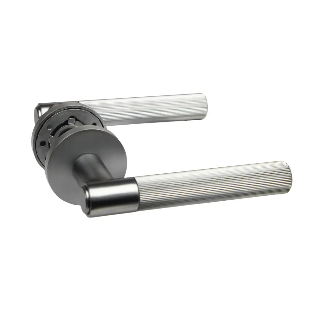 Дверная ручка на розетке KREAFORTA Норбо без запирания цвет хром STLM-2208927