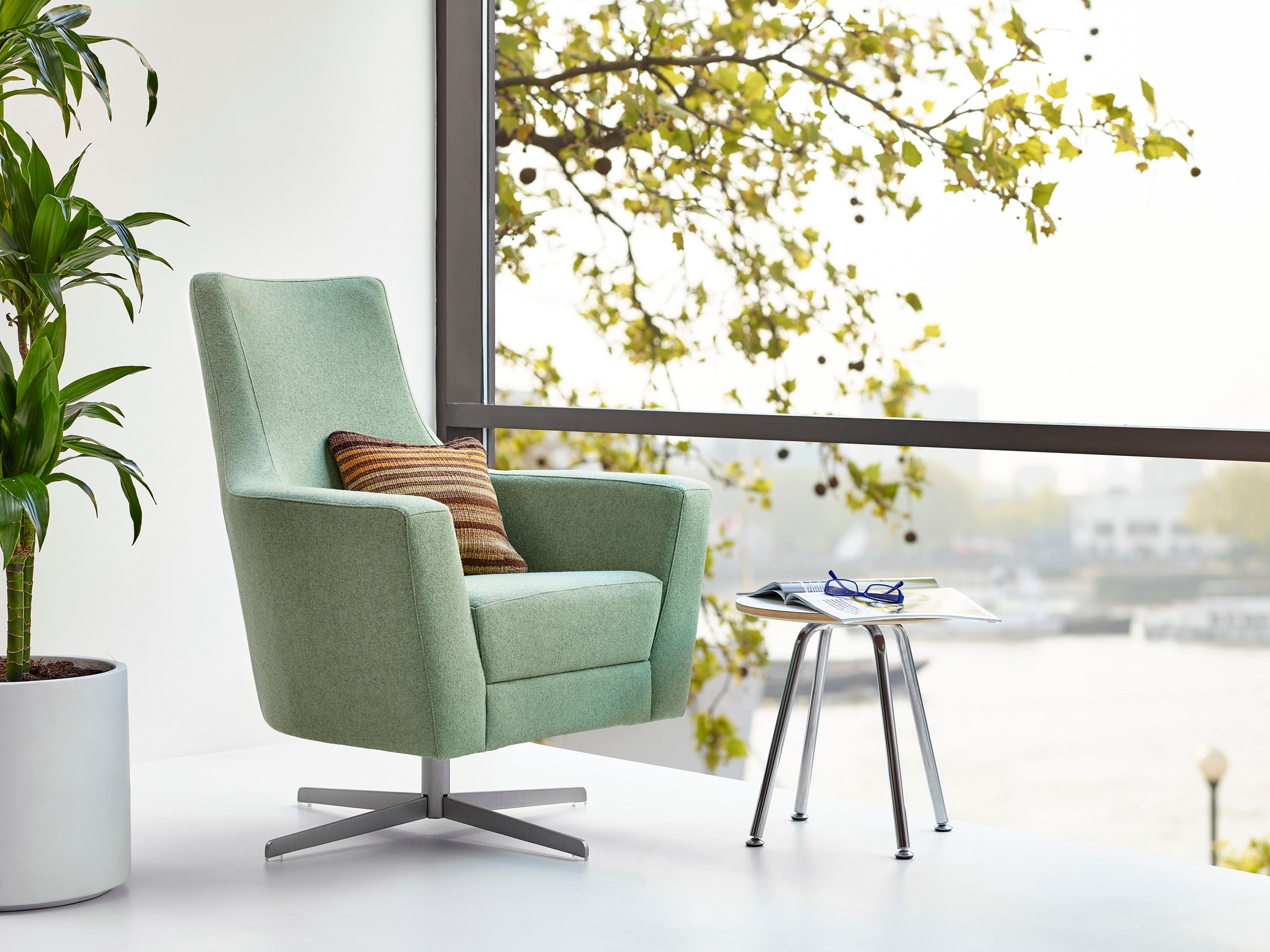 Круглый деревянный журнальный столик Herman Miller Swoop ARCH-00043276 - Вид №1