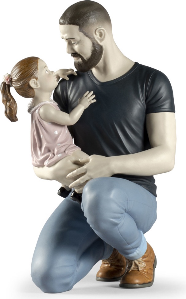 10669121 LLADRO Фигурка Lladro "В папиных объятиях" 21х35см Фарфор Lladró 