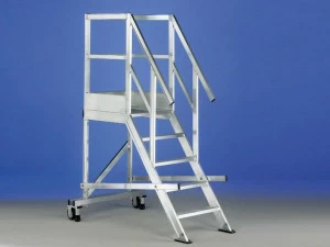 SVELT Двойная стремянка из алюминия