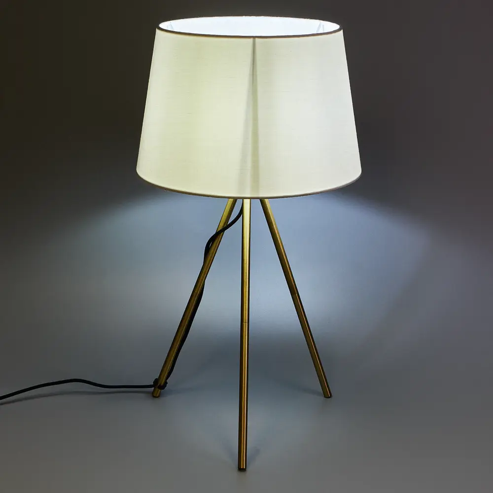 Настольный светильник Freya с текстильным абажуром на треноге 83737622 STLM-0043951 - Вид №1