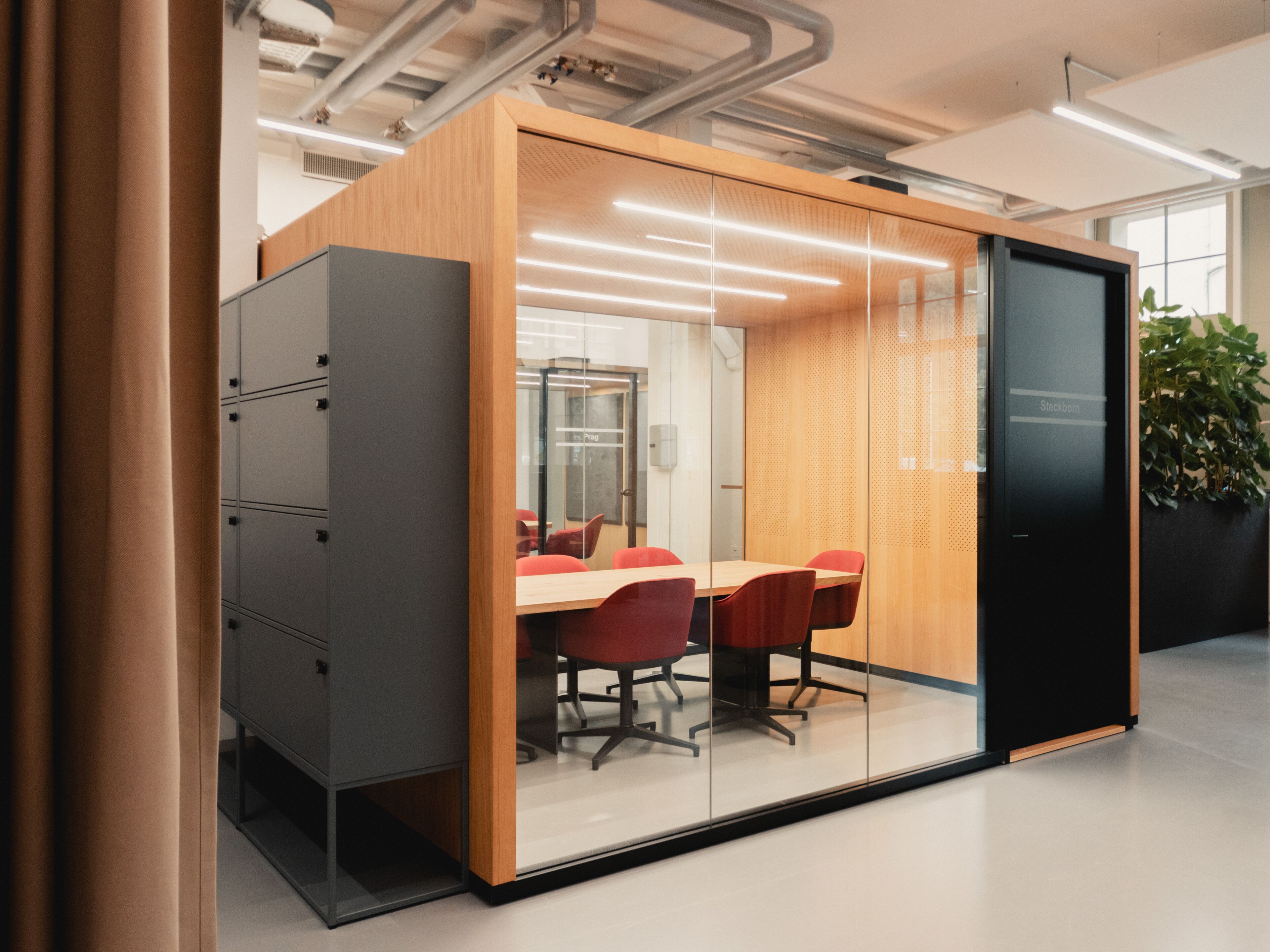 Мультимедийная многосторонняя акустическая офисная кабина Taiga Concept Lohko Flex ARCH-00050859 - Вид №7