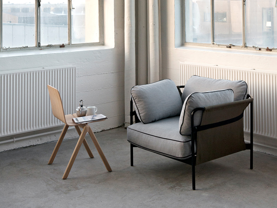 Кресло Can с черным основанием и обивкой цвета хаки Hay 808101 - Вид №1