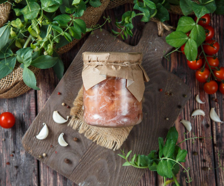 5082 Тушенка из свинины Вкусляндия 