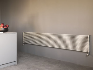 Полотенцесушитель с горячей водой из углеродистой стали