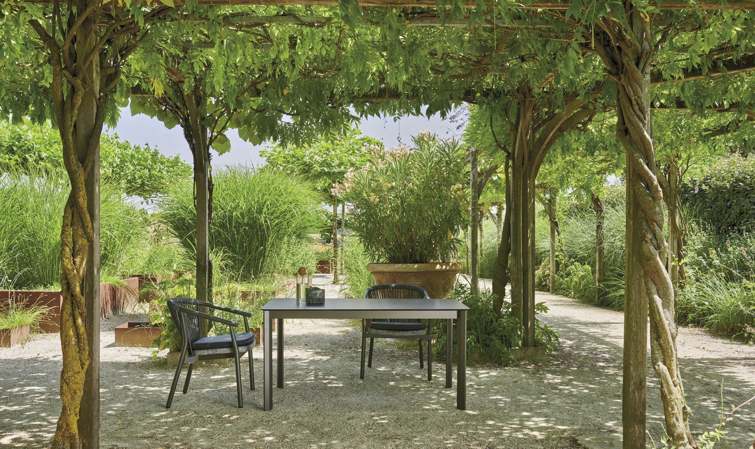 Алюминиевый штабелируемый садовый стул с порошковым покрытием Varaschin Smart ARCH-00085384 - Вид №4