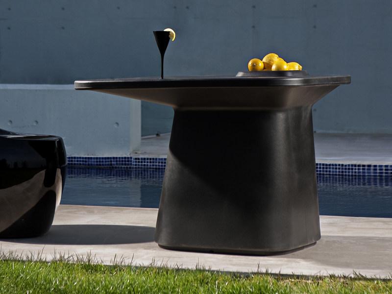 VONDOM Садовый журнальный столик из полиэтилена Moma sun-id-1457611 - Вид №3