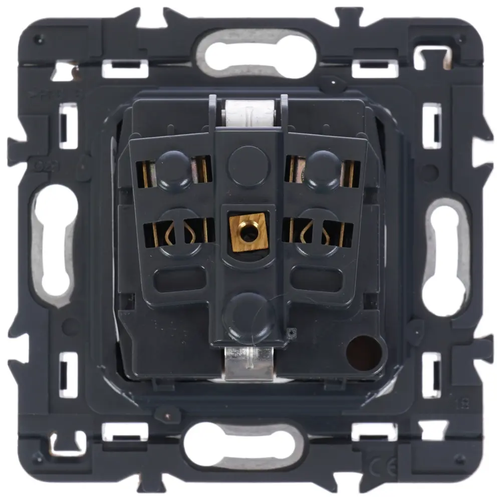 Розетка встраиваемая Legrand Celiane с заземлением, цвет титан STLM-2076509 - Вид №3