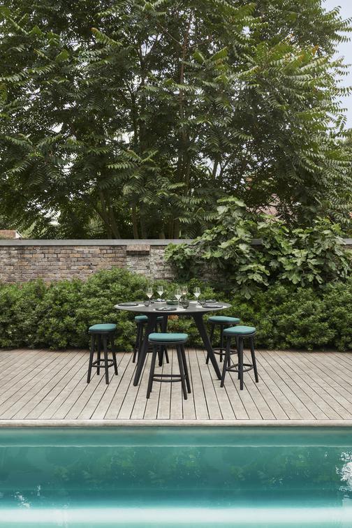 MNST973 Обеденный стол teak nero ⌀148см Manutti Torsa - Вид №9