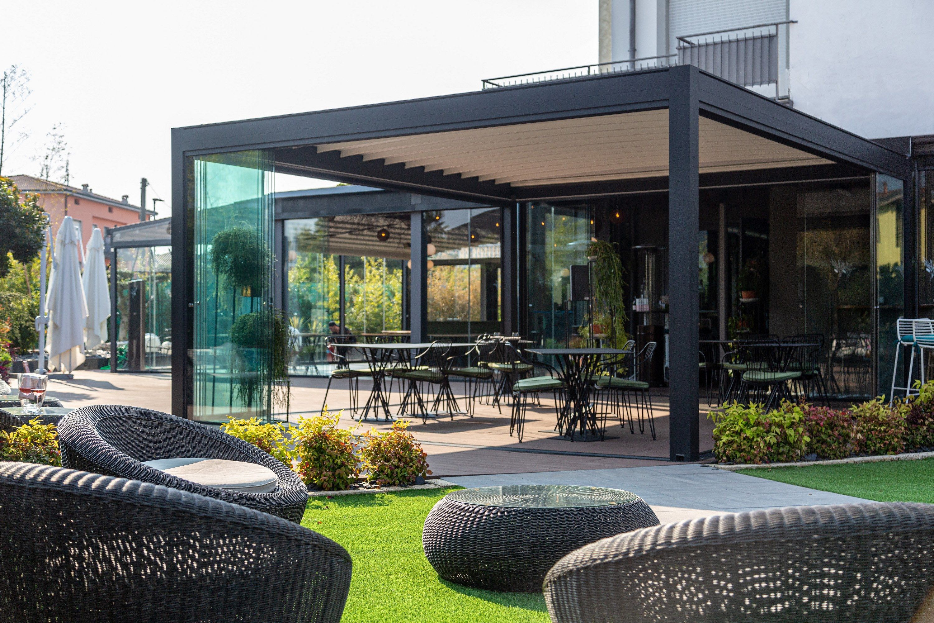 Беседка с раздвижной крышкой KE Outdoor Design GENNIUS ARCH-00090133 - Вид №5