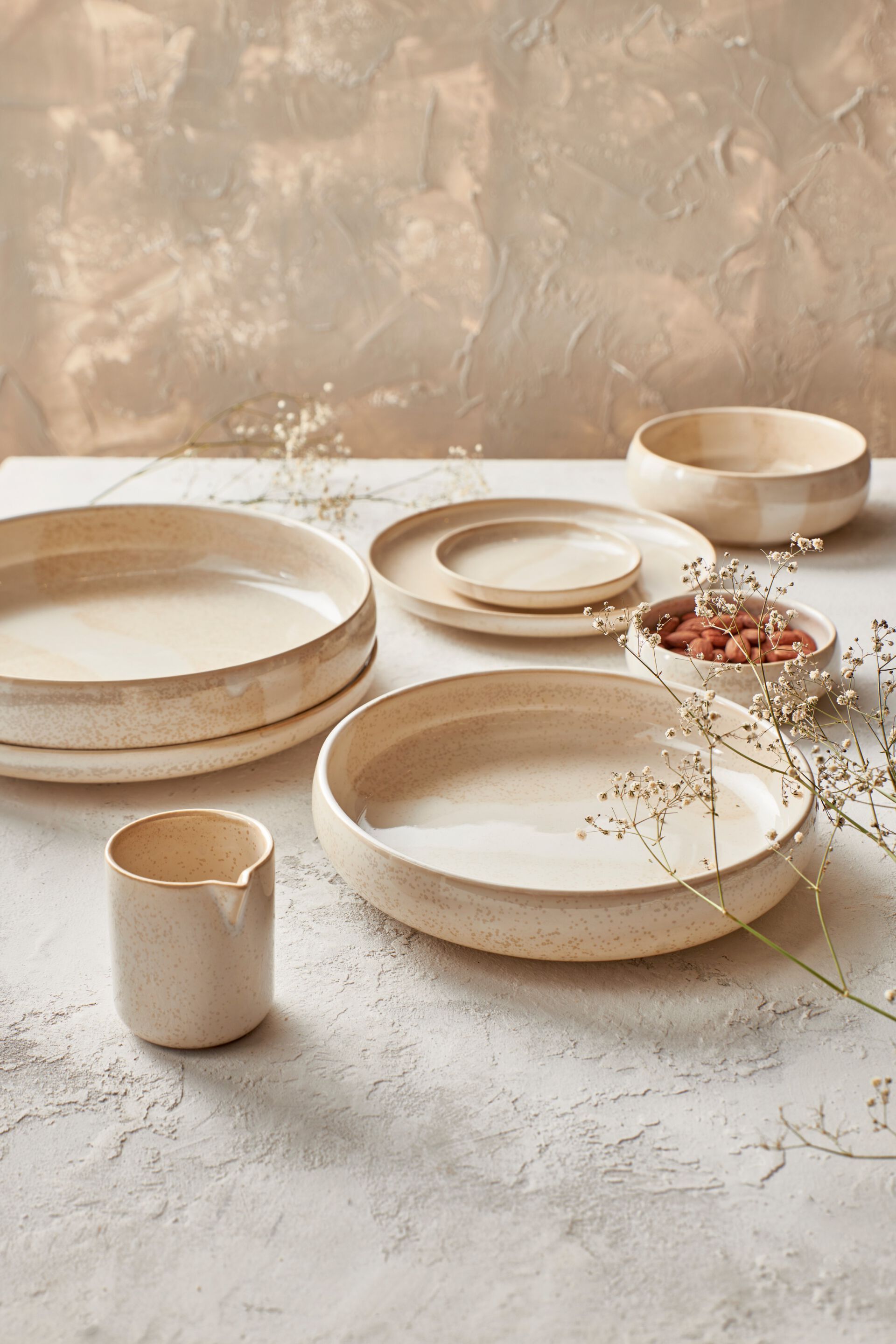 Круглая фарфоровая десертная тарелка POMAX Nougat ARCH-00084333 - Вид №3