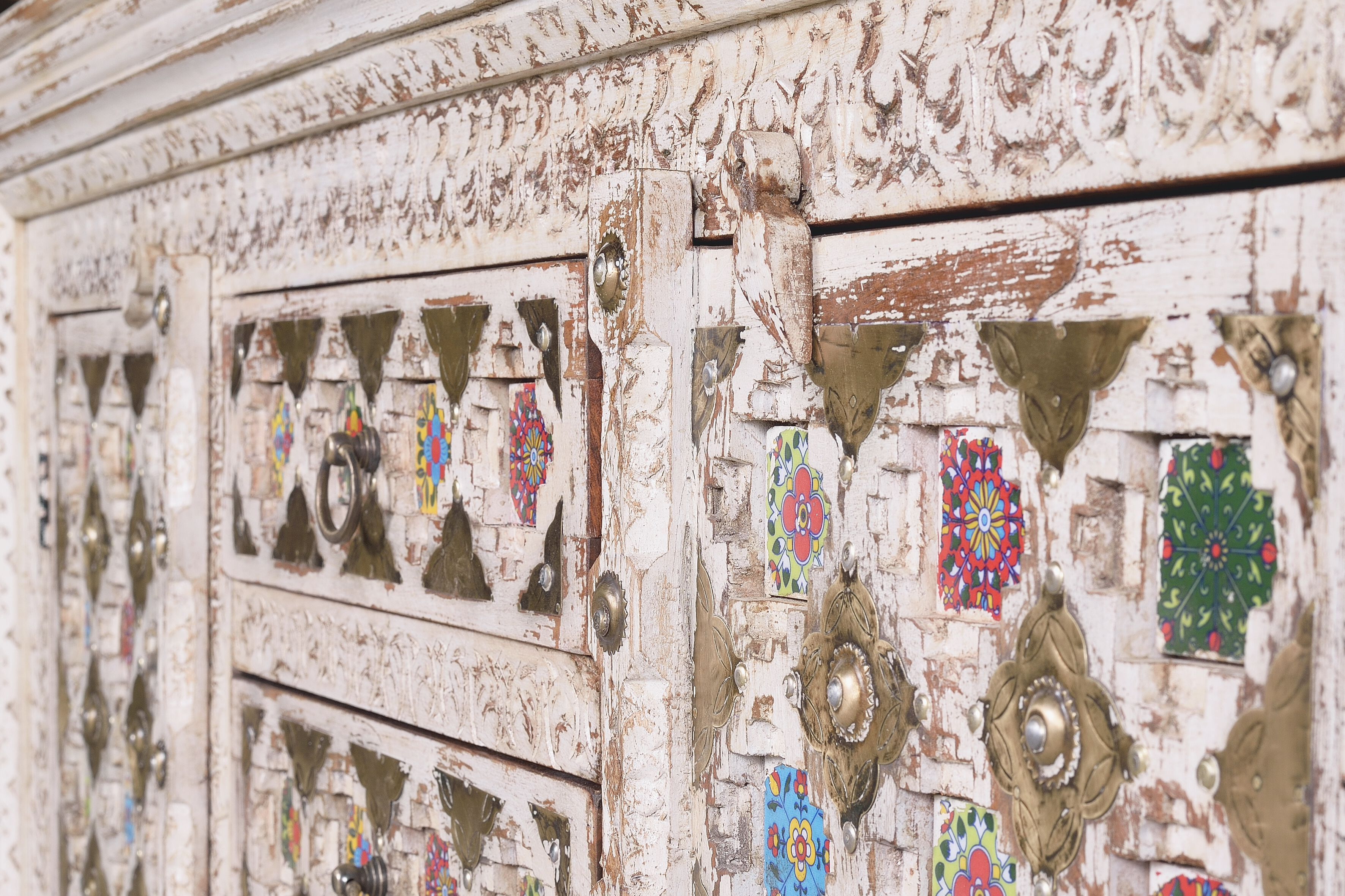 Манго Madia с распашными дверями Giner y Colomer Bakhra ARCH-00013775 - Вид №3