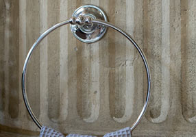 Gentry Home Настенный керамический подстаканник Kent Темный никель GH102409 - Вид №1