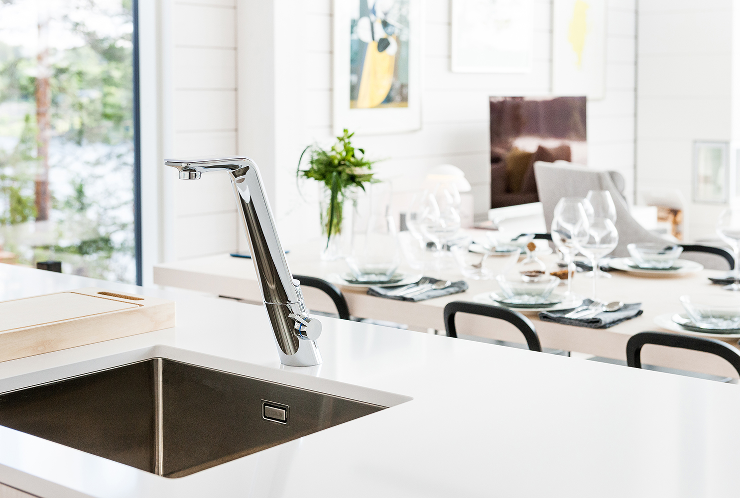 Oras 8725F Смеситель для кухни с клапаном, 230/12 V 8725F ALESSI Sense Хром/Белый  - Вид №2