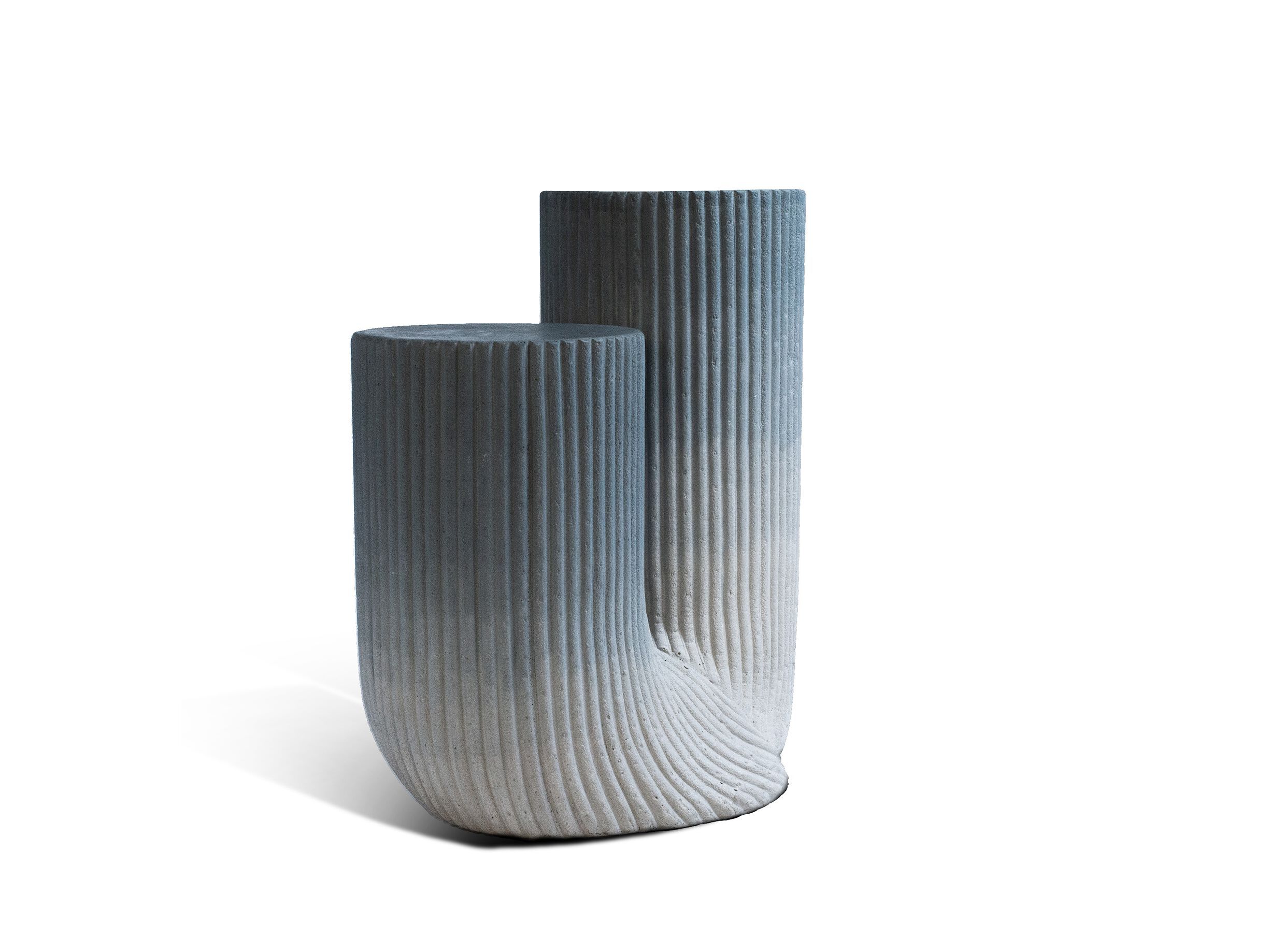 Круглый бетонный журнальный столик URBI et ORBI Medius Terra ARCH-00029865 - Вид №1