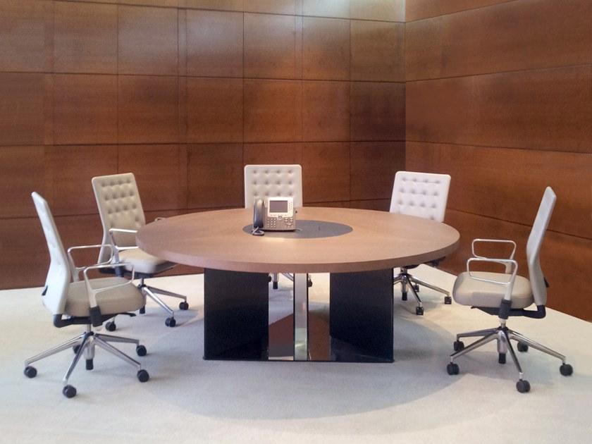 José Martínez Medina Круглый стол для переговоров из стали и дерева sun-id-1380992 - Вид №1