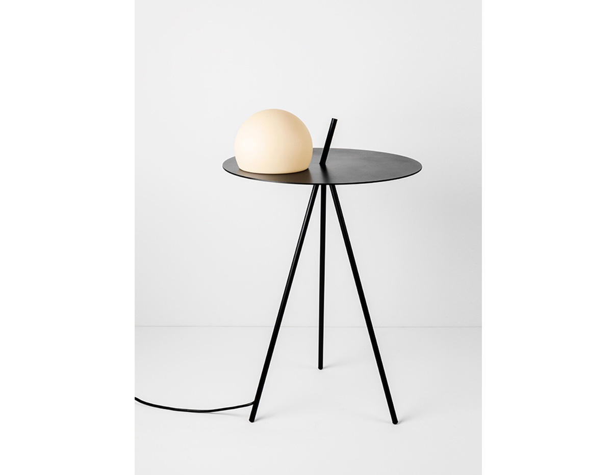 073266 Лампа-столик M-3725 Estiluz Circ