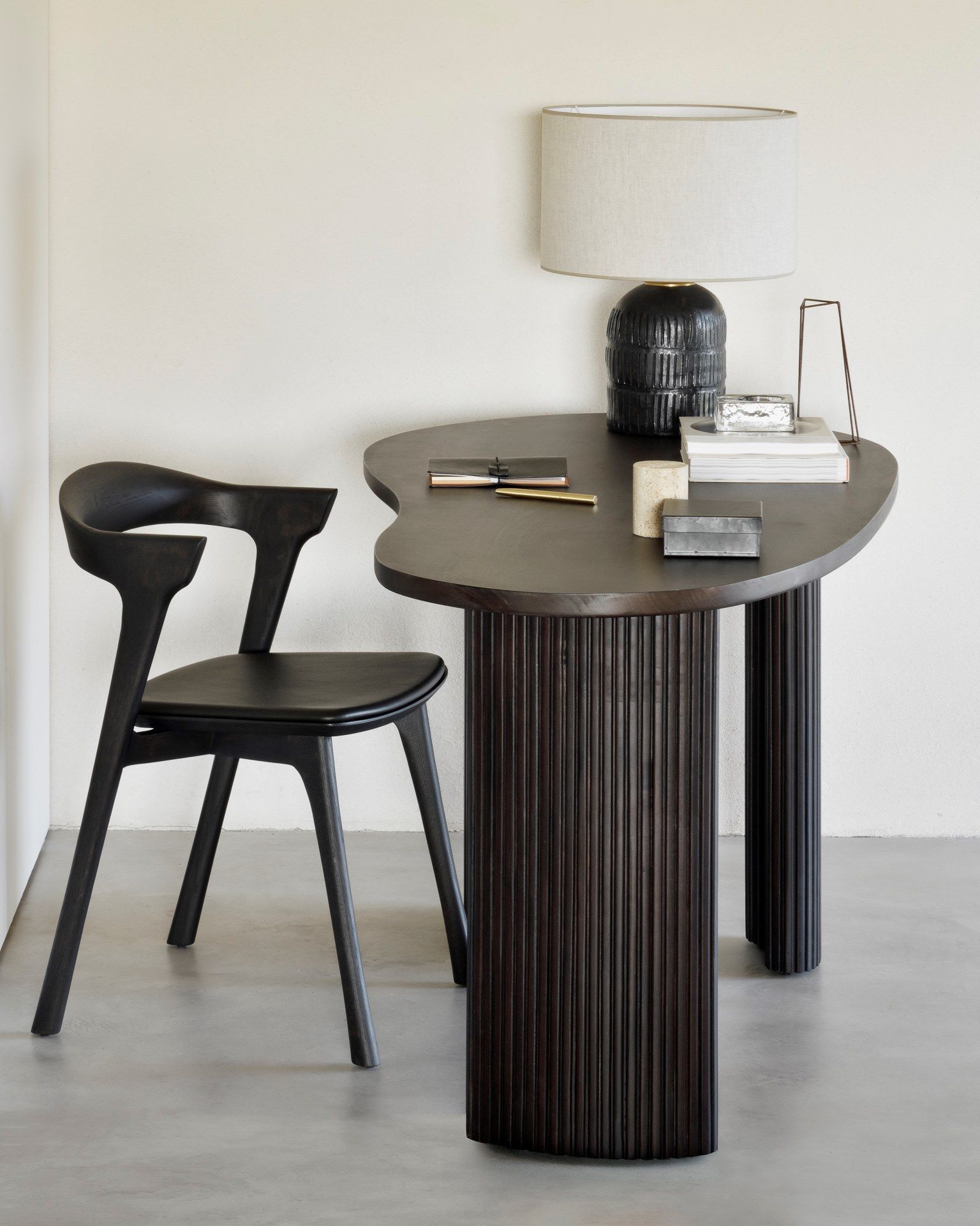 Стол из красного дерева Ethnicraft Boomerang ARCH-00070452 - Вид №9