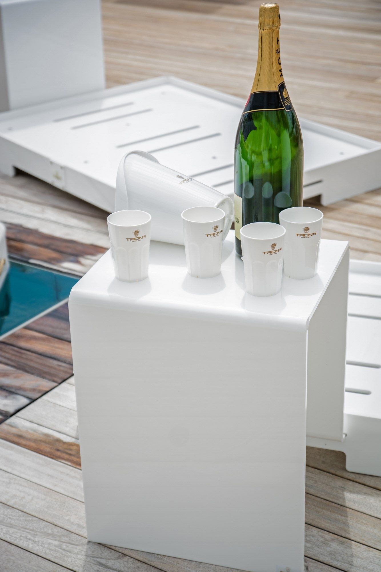 Квадратный низкий садовый столик Trona ARCH-00010225 - Вид №1