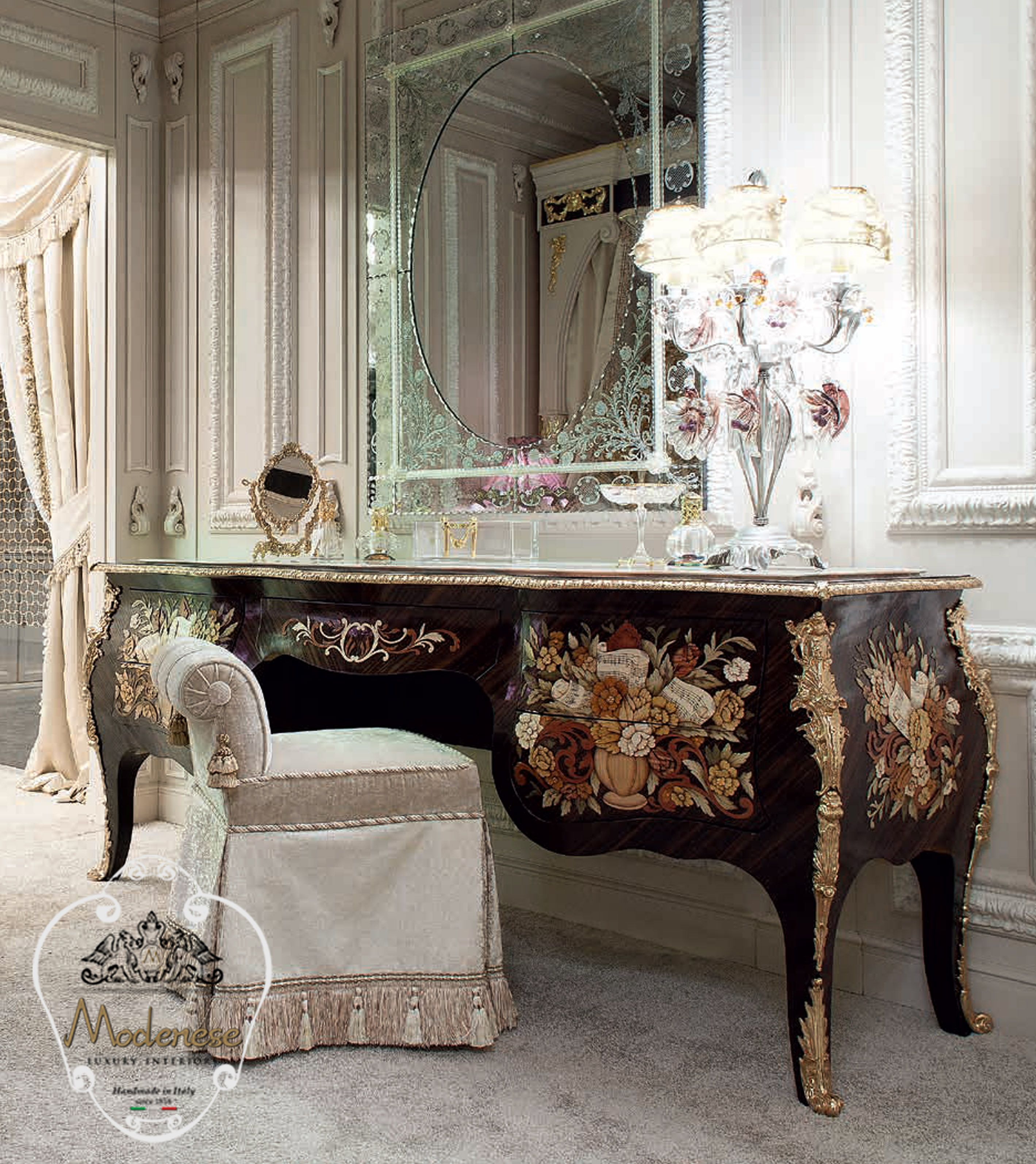 Низкая ткань мягкий стул Modenese Luxury Interiors Royal ARCH-00102533