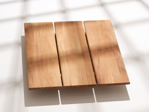 Квадратный садовый столик в ироко