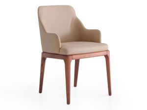 Кожаный мягкий стул с подлокотниками