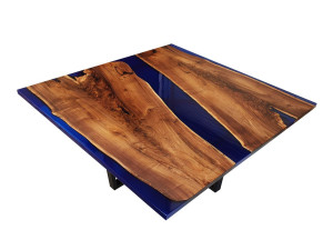 Квадратный стол из смолы и орехового дерева