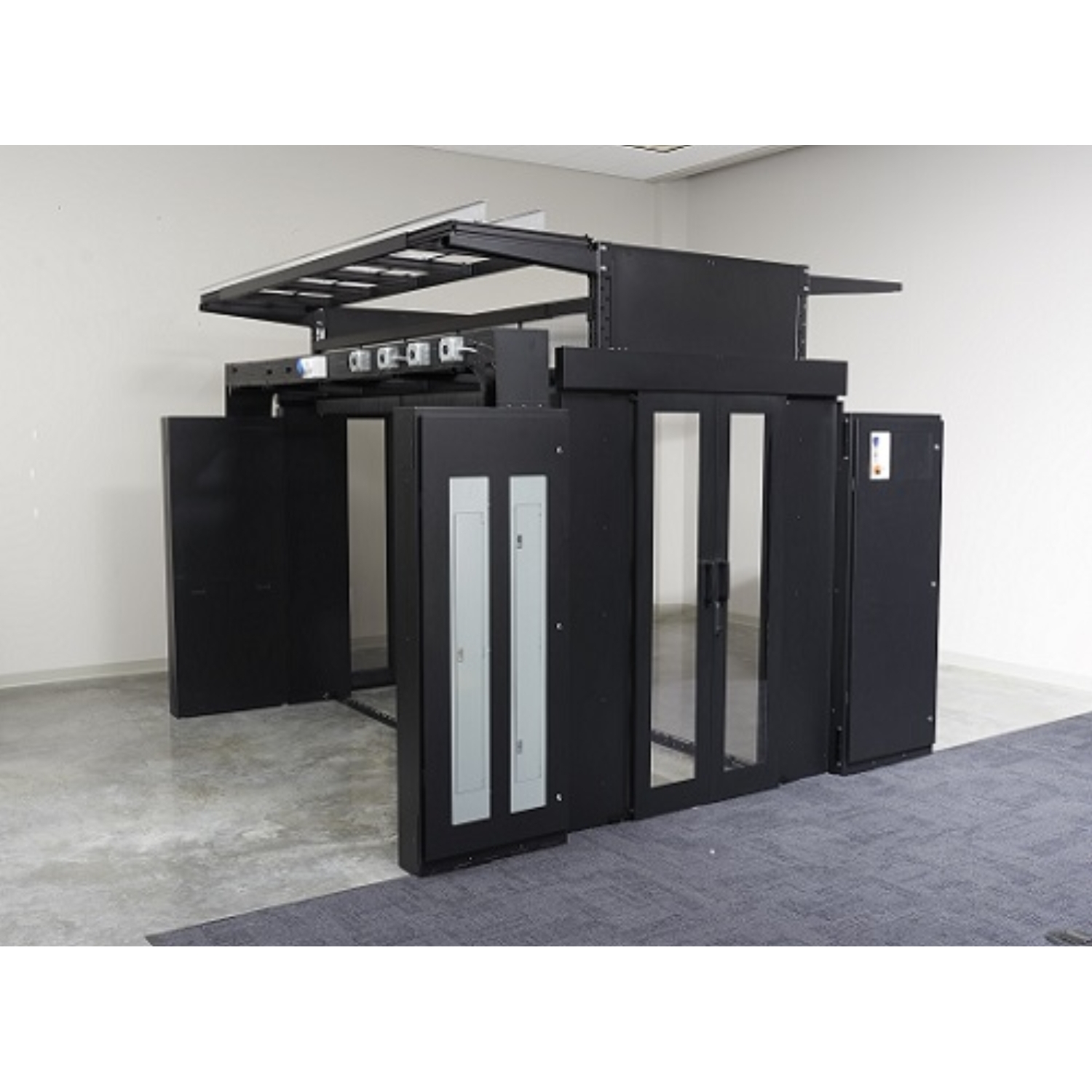 FS-AC-4001-B Торцевой модуль канала Power Raceway для прокладки кабелей в HyperPOD Schneider Electric 