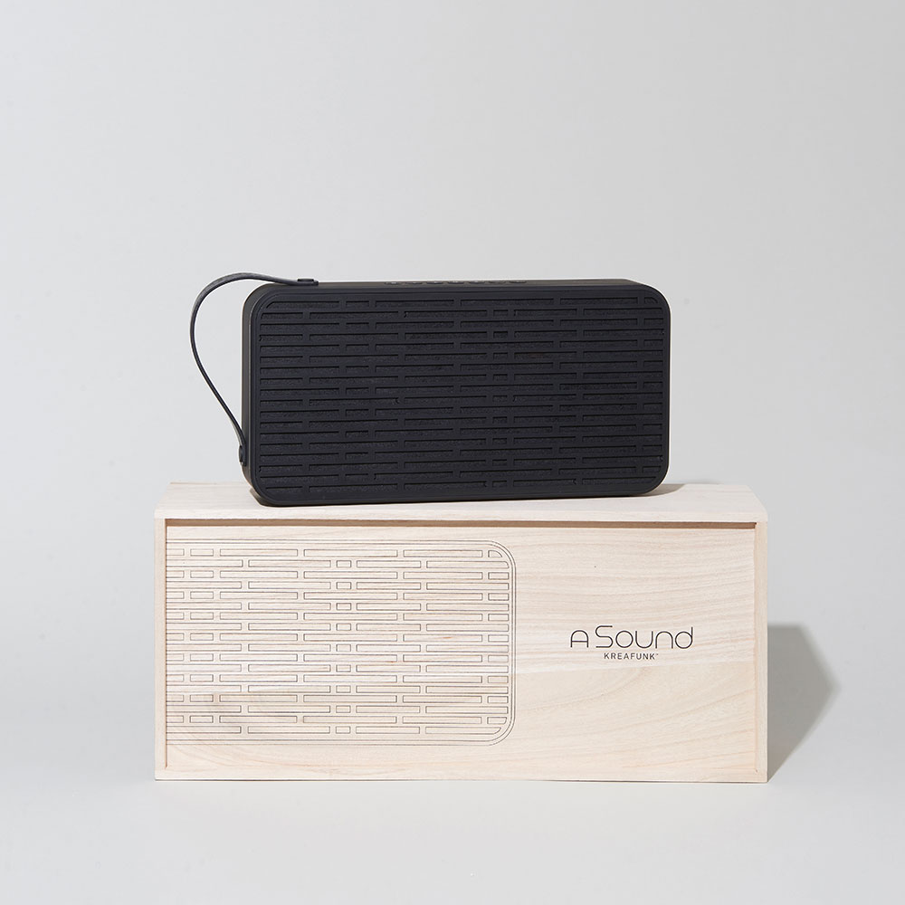 Колонка беспроводная с ремешком aSOUND чёрная KREAFUNK KFSC12 - Вид №2