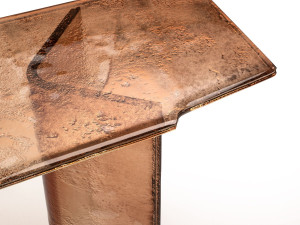 Прямоугольная консоль из цветного стекла