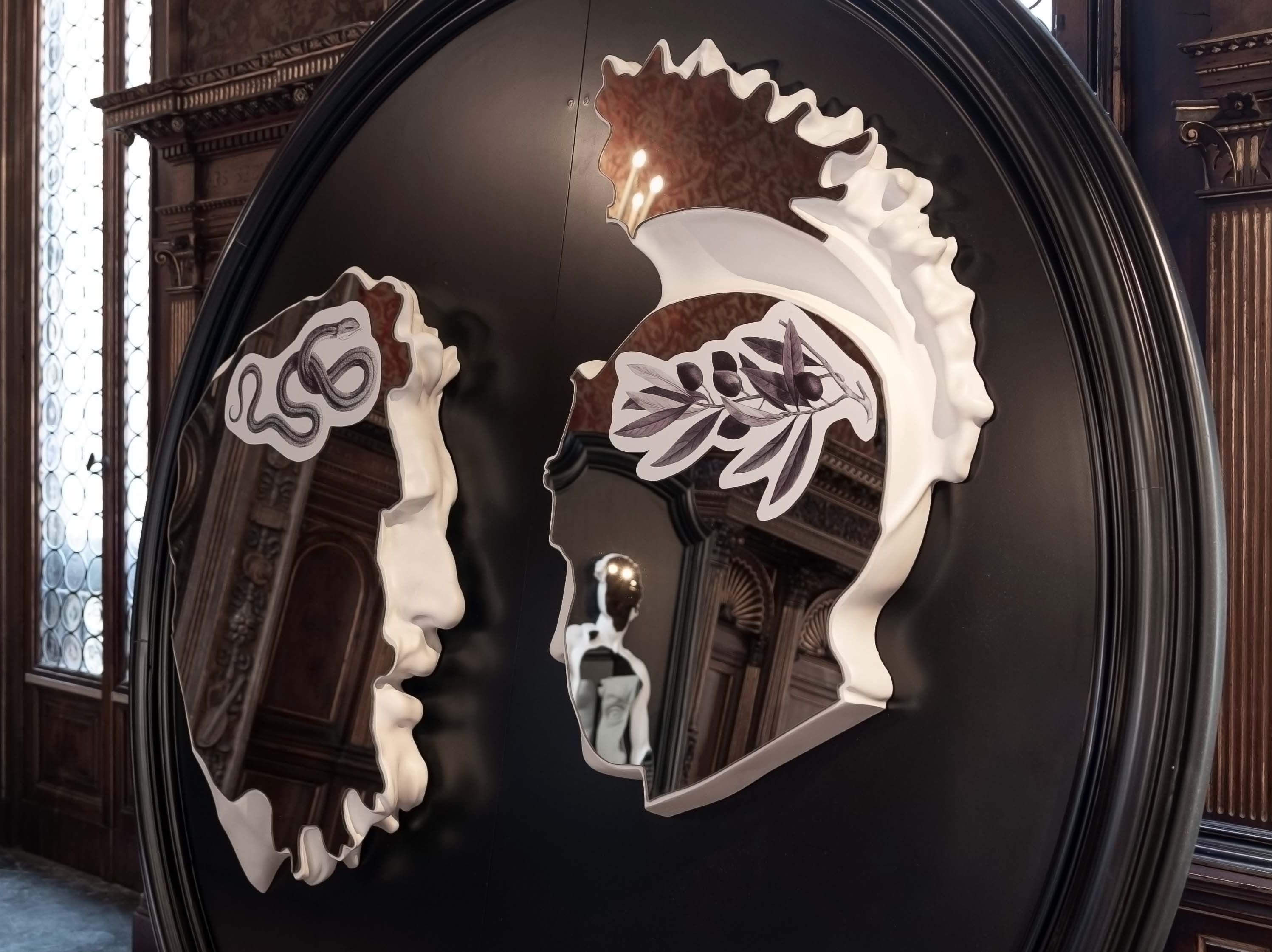 Настенное зеркало LO Contemporary классика ARCH-00080435 - Вид №2