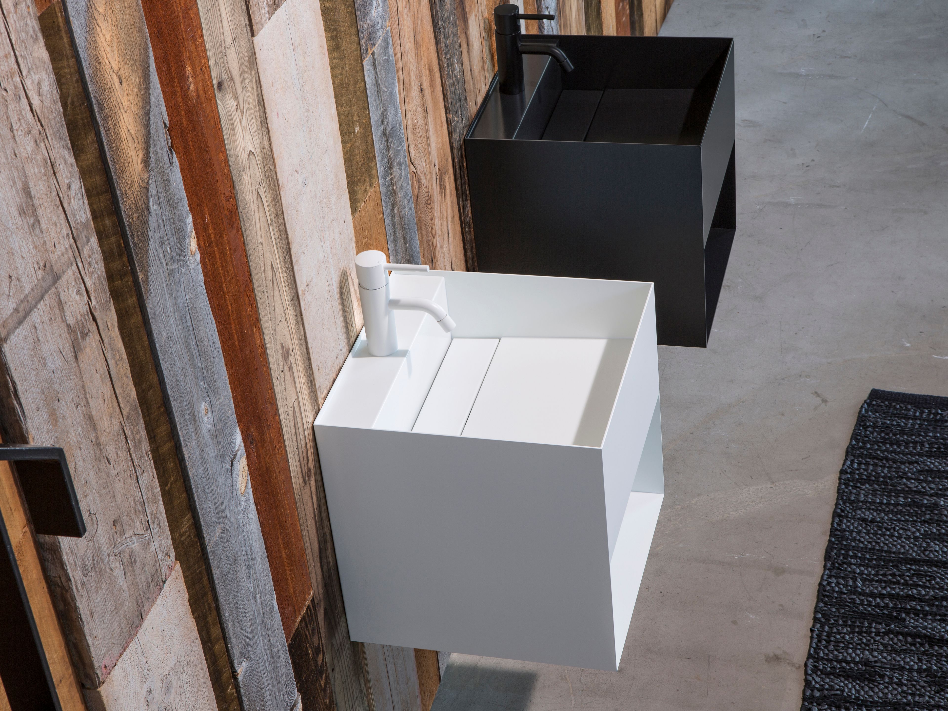 Подвесная раковина из нержавеющей стали с держателем для полотенец Miratap CARA ARCH-00126090