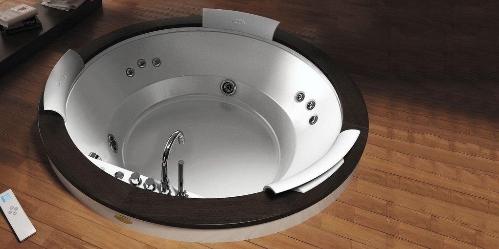jacuzzi_6 jacuzzi_6